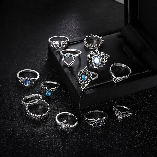Load image into Gallery viewer, Vintage Women's 13 piece Rings Set