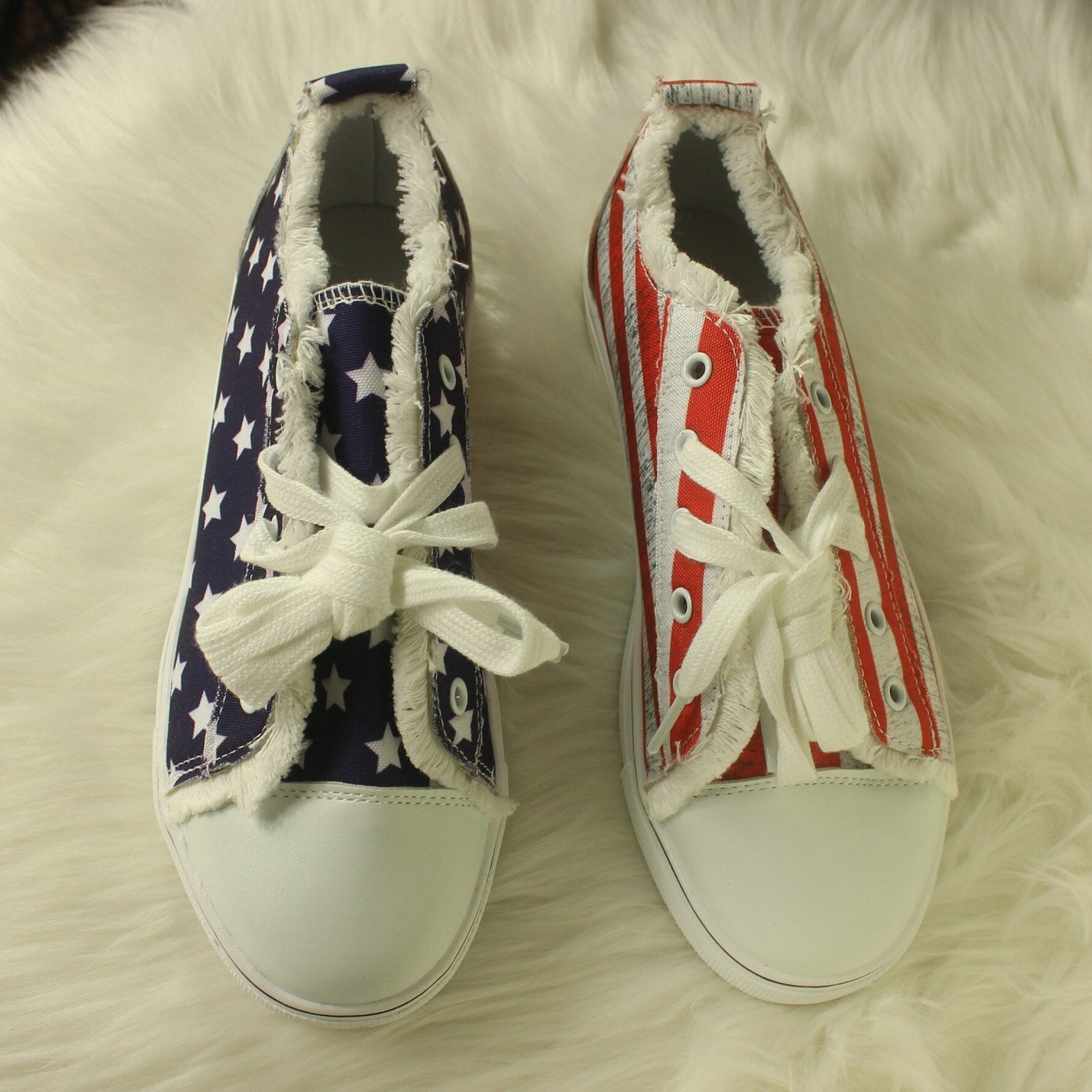 [LIMITED TIME OFFER !!!] Star Striped Lace Up Sneakers Round Toe Casual Shoes